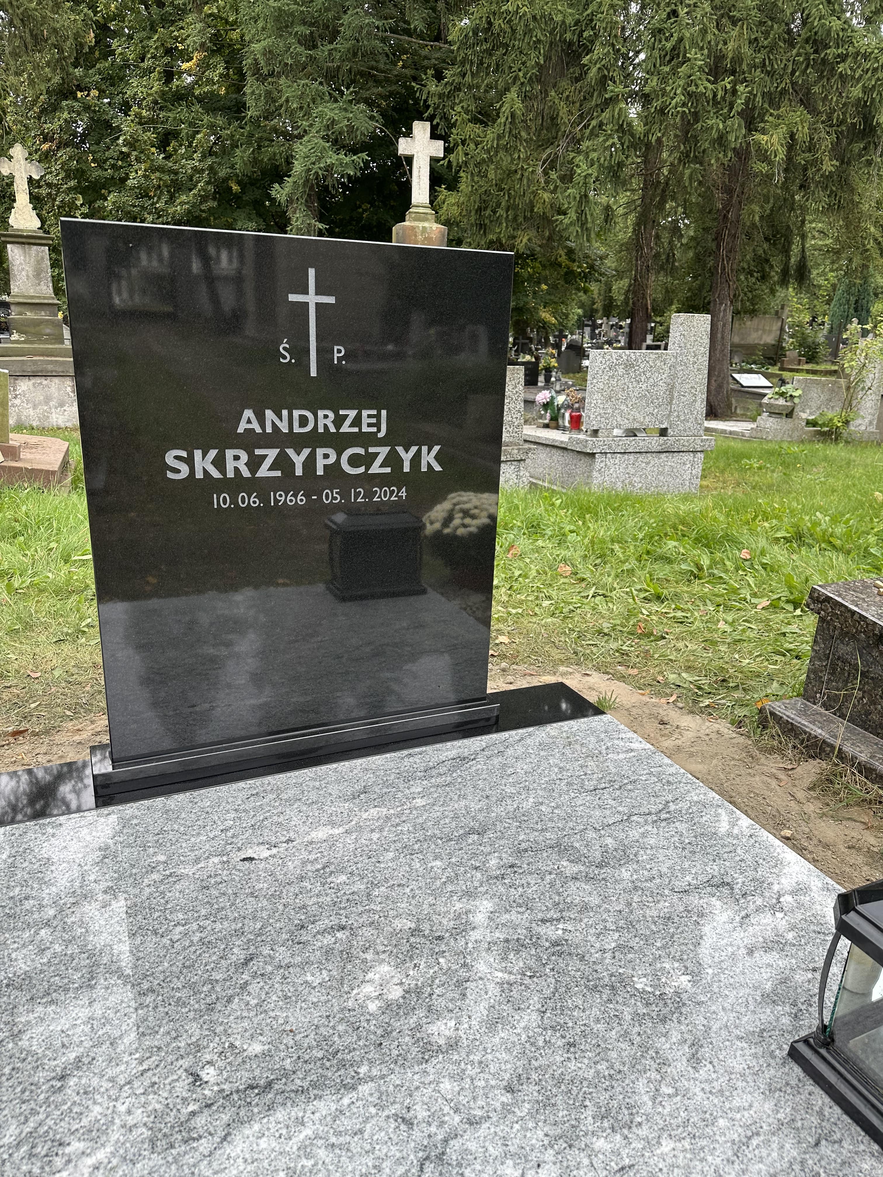 Grób Andrzej Skrzypczyk